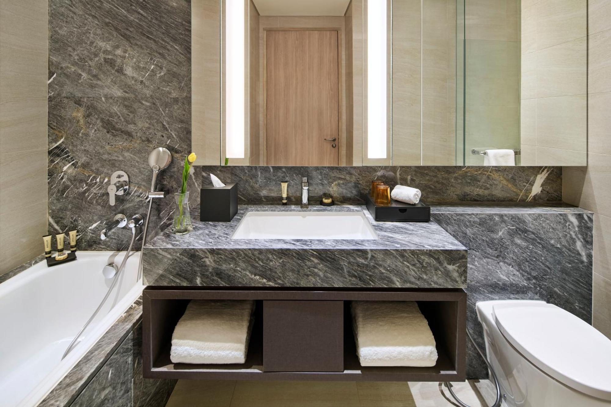 Parkroyal Serviced Suites Jakarta Bagian luar foto